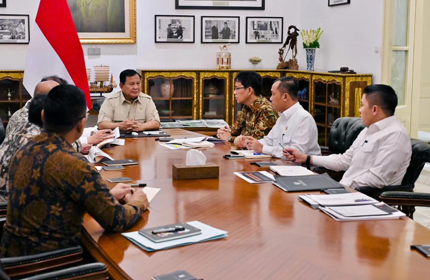 Presiden Prabowo Bahas Strategi Penghematan Energi Bersama Menteri Kabinet Merah Putih