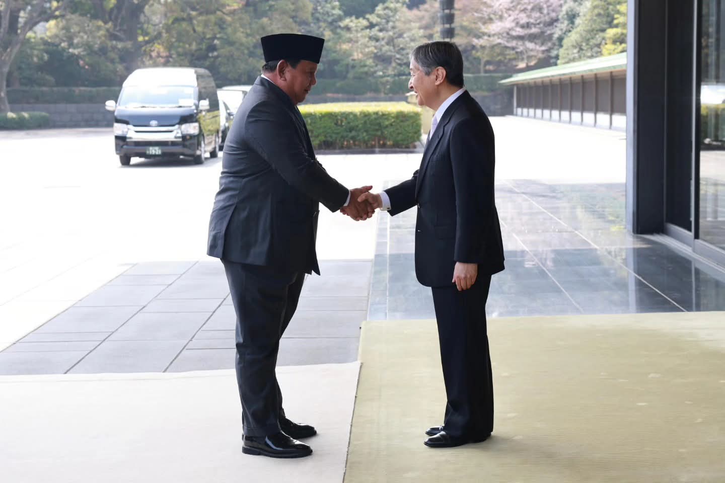 Presiden Prabowo Disambut Kaisar Naruhito, Bahas Kerja Sama dan Investasi di Jepang