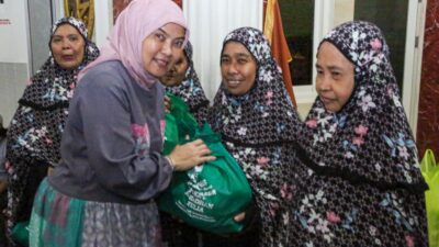 Perkuat Ukhuwah di Bulan Suci, Aliyah Mustika Ilham Shalat Tarawih Bersama Warga