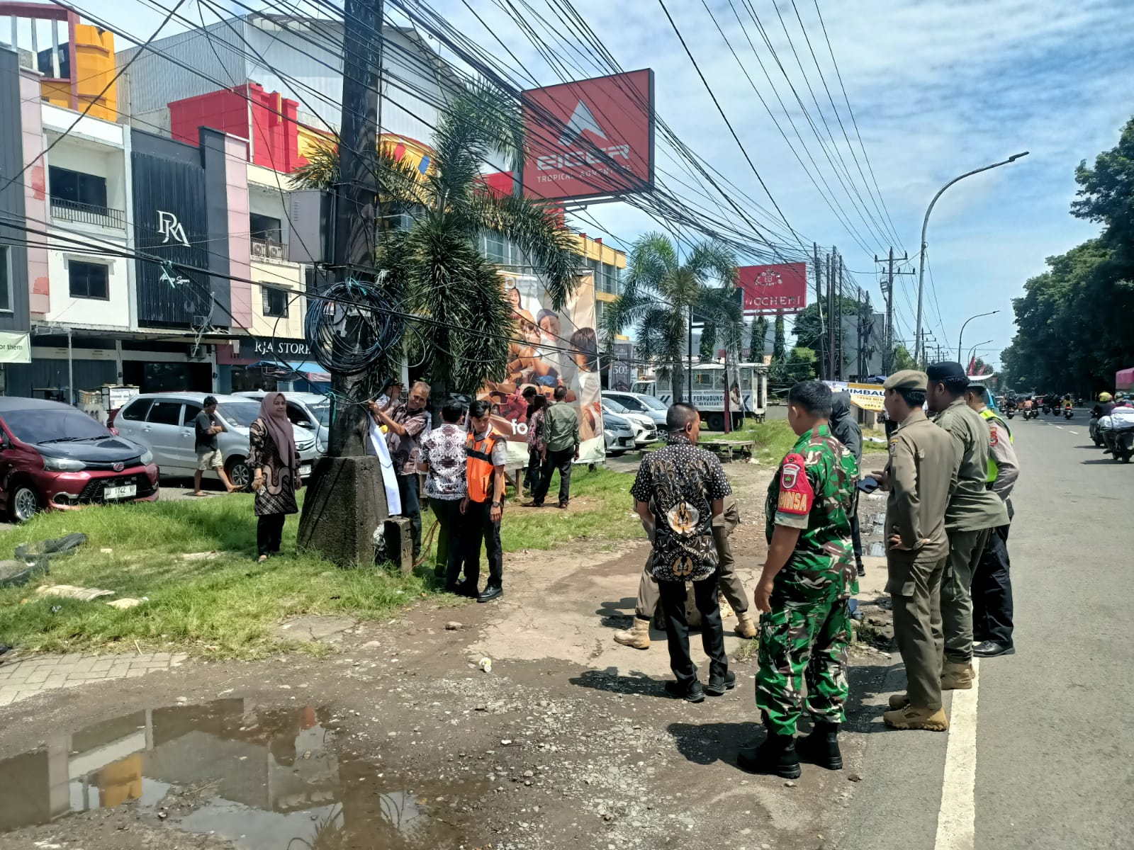 Pemkot Makassar Tertibkan Terminal Bayangan