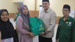 Bupati Bantaeng Serahkan Bantuan Paket Ramadhan