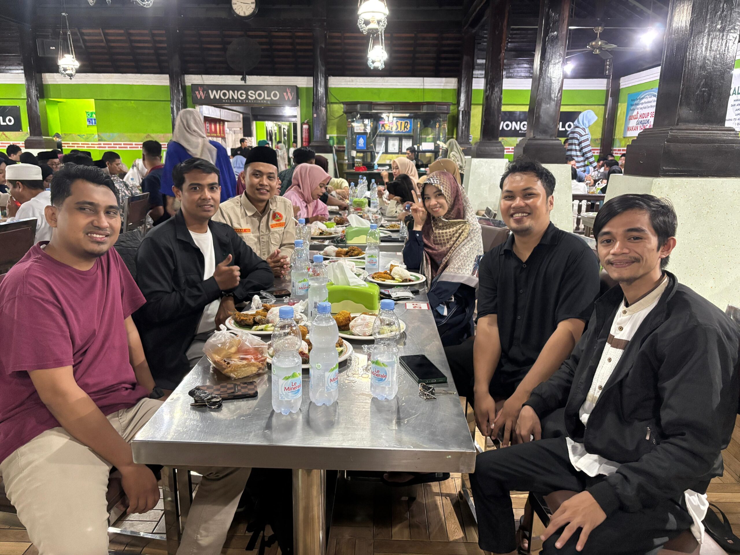 Mantan Pengurus Mediatek.id Bahas Peran Media Sosial di Era AI, Gelar Buka Puasa Bersama