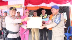 Didampingi Ketua Bhayangkari Jeneponto, Kapolres Sambangi Sejumlah Pos Operasi Ketupat 2026