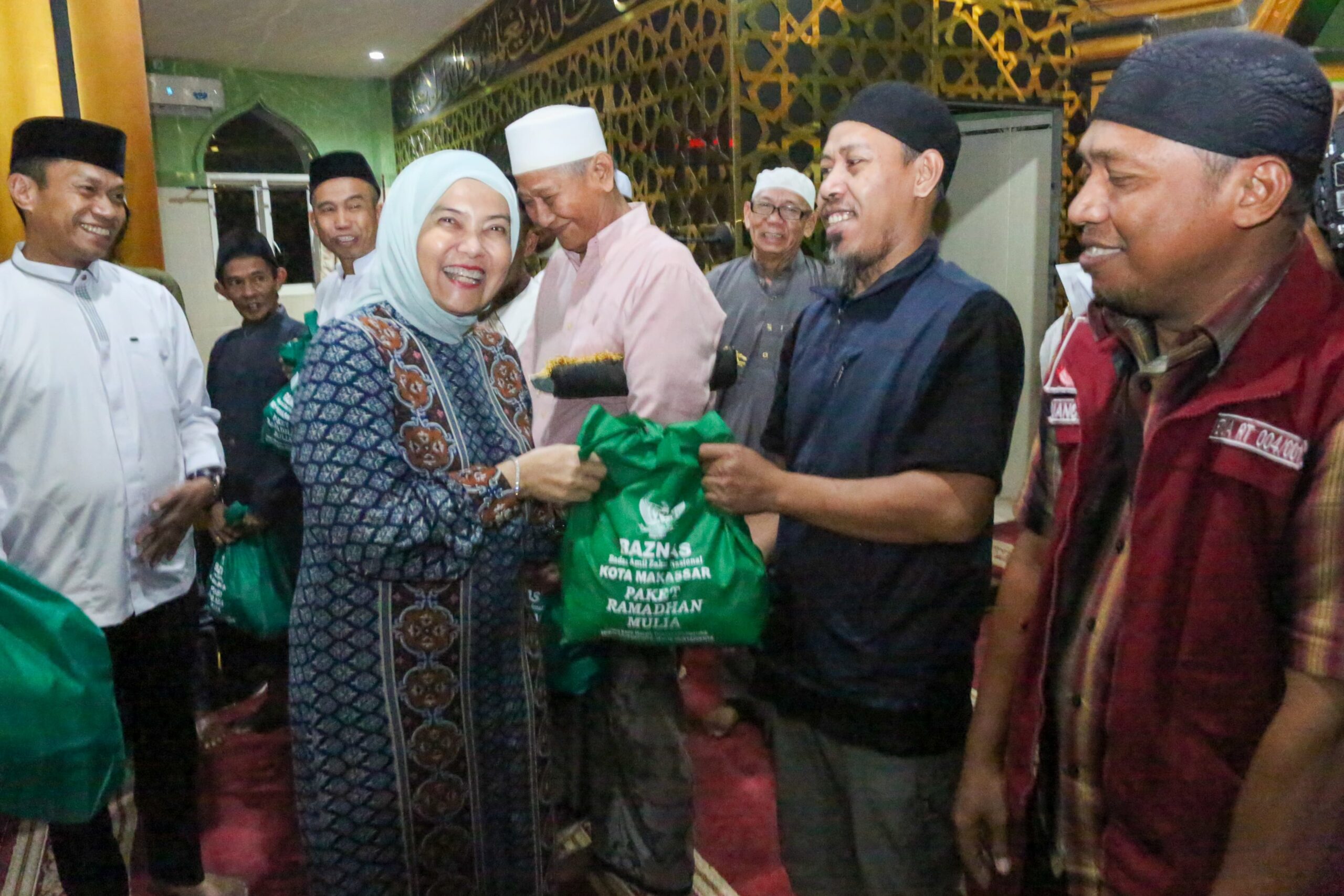 Hangatkan Ramadan, Aliyah Mustika Ilham Sambangi di Dua Lokasi Kecamatan