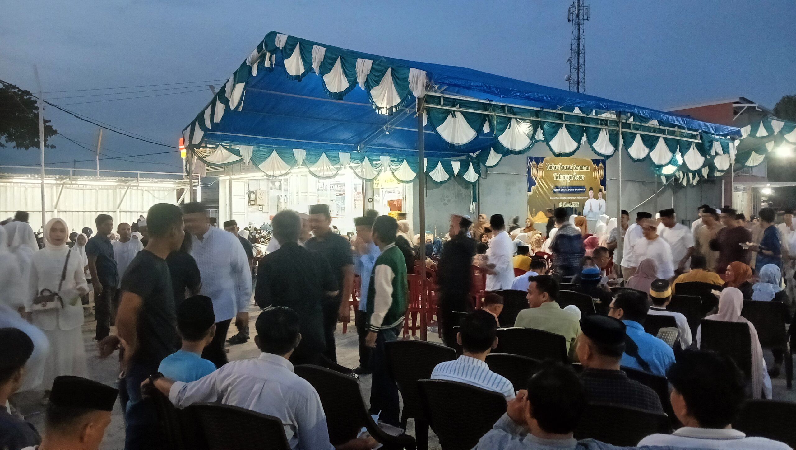 Berbagi Berkah di Bulan Ramadan, Klinik DO’I 79 Bantayan Gelar Buka Puasa Bersama