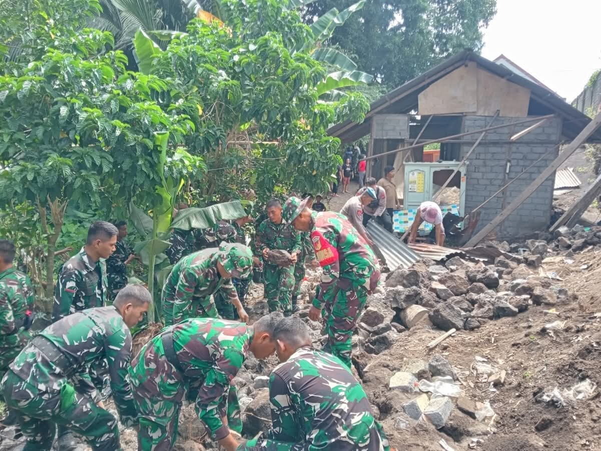 Presiden Prabowo Perintahkan Percepatan Evakuasi Warga Terdampak di Bitung 
