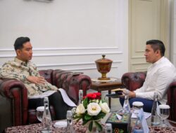 Silaturahmi Lebaran, Seskab Bahas Isu Strategis Bersama Wapres Gibran