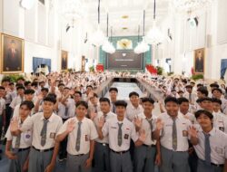 Dorong Perluas Wawasan Kebangsaan, Siswa SMAN 84 Belajar di Istana