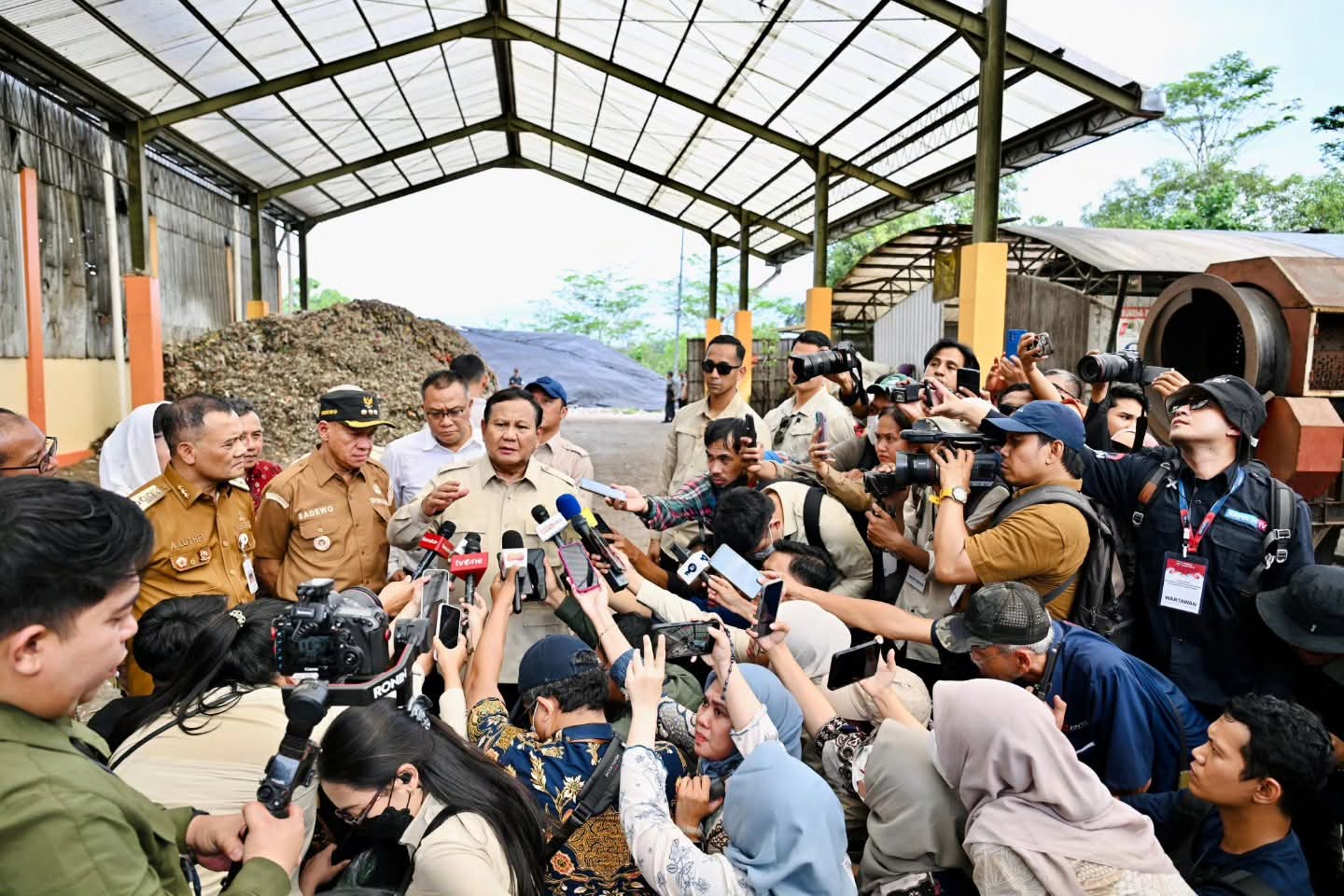 Presiden Prabowo Tinjau TPST Banyumas, Dorong Model Pengelolaan Sampah Modern