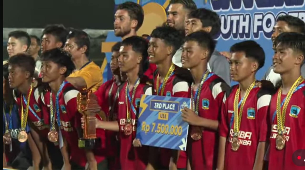 Tim Bulukumba United Berhasil Raih Juara III, As’ad Mubarak Bersyukur
