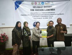 Asesor LAMEMBA Serahkan Berita Acara Hasil Visitasi kepada Dekan