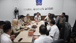 Wakil Bupati Bone Pimpin Rapat Penyelesaian Pensertifikatan Tanah Perumahan