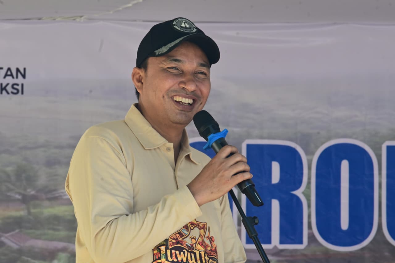 Jalan Menuju Seko Dipercepat, Bupati Lutra: Kami Bersyukur Bantuan dari Bapak Gubernur Sulsel