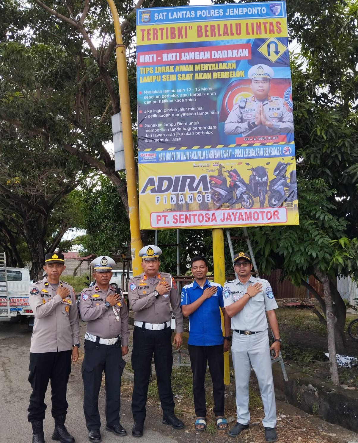 Gandeng Jasa Raharja, Satlantas Jeneponto Pasang Papan Bicara di Jalan Pahlawan Arungkeke