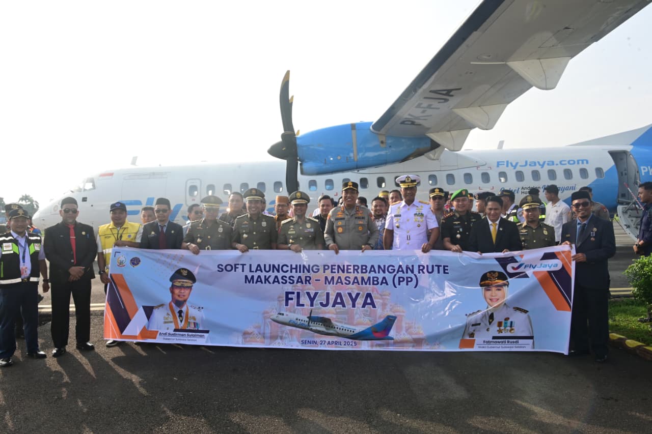 Gubernur Andi Sudirman Resmikan Rute Masamba-Makassar PP, Ajak Warga Lutra Manfaatkan Penerbangan