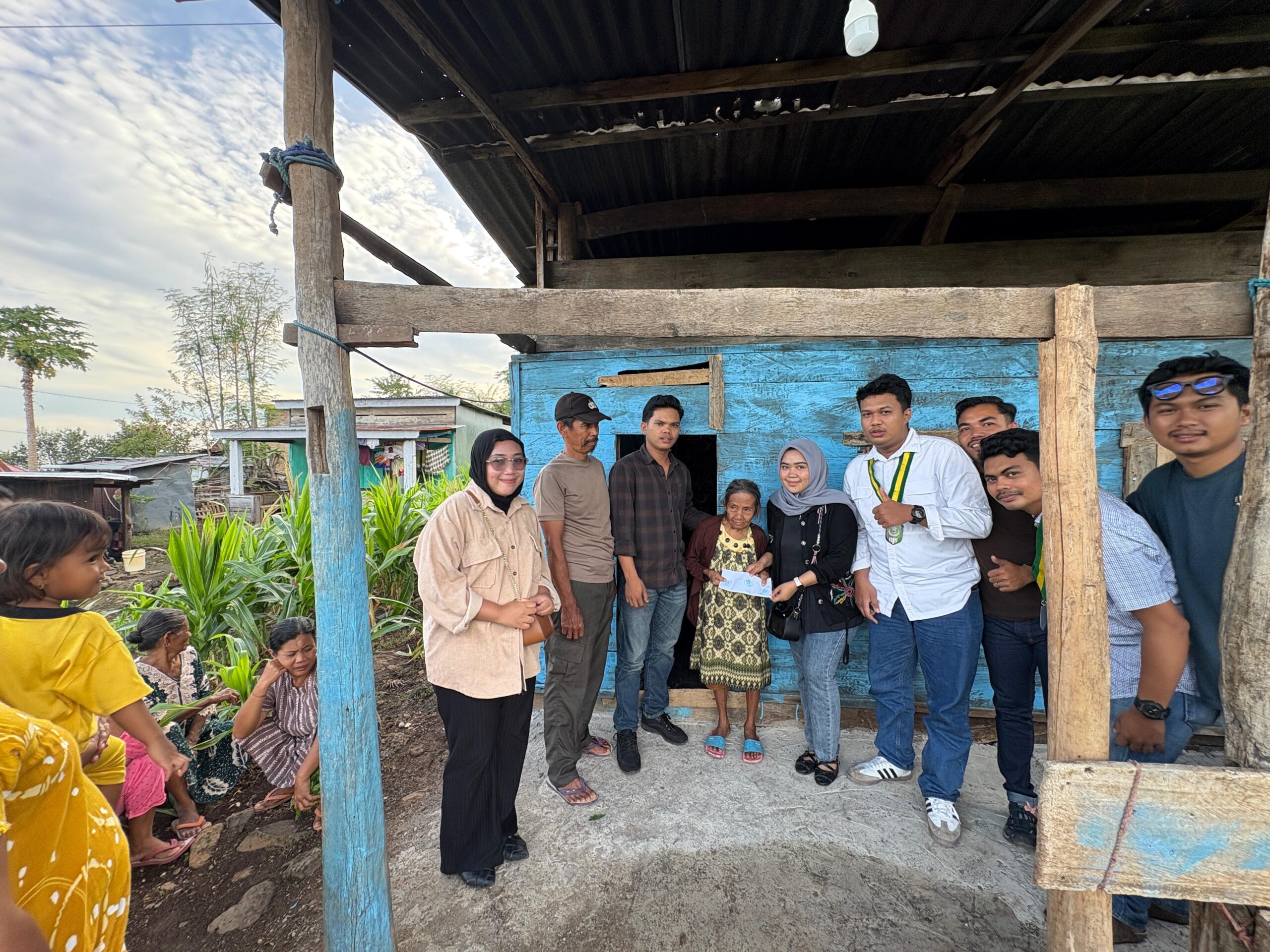 Refleksi Milad ke-70, PC SEMMI Bantaeng Salurkan Bantuan untuk Warga Prasejahtera