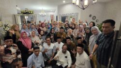 Majelis Taklim IKA SMANSA 80 Makassar Bahas Akhlak Mulia