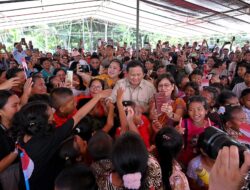 Presiden Prabowo Hangatkan Miangas dengan Nyanyian dan Bantuan