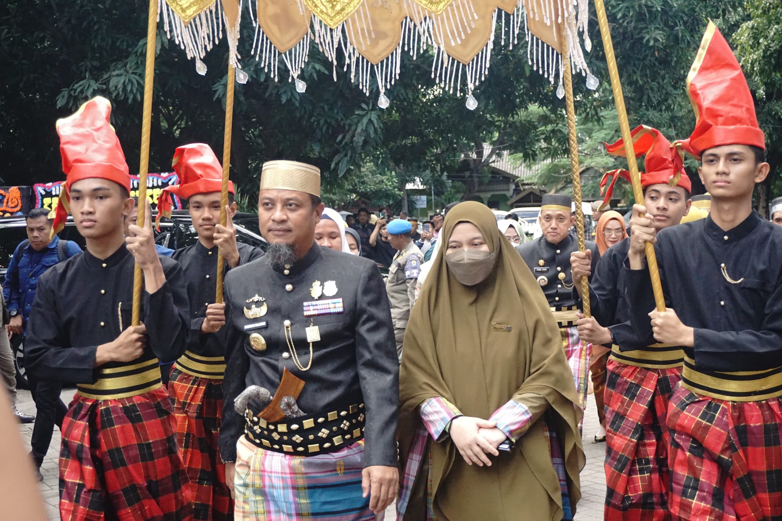 Hadiri HUT ke-163 Jeneponto, Gubernur Sulsel Serahkan Bantuan Rp10 Miliar dan Resmikan Stadion Turatea