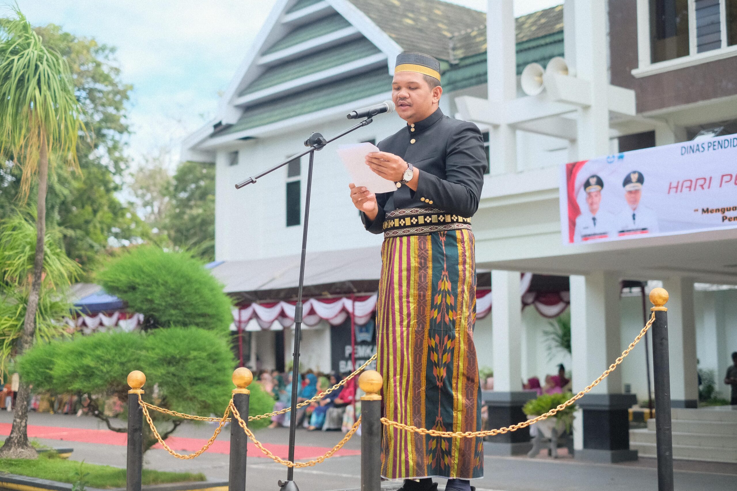 Bupati Bantaeng Hadiri Upacara Hardiknas 2026, Tegaskan Komitmen Pendidikan Bermutu