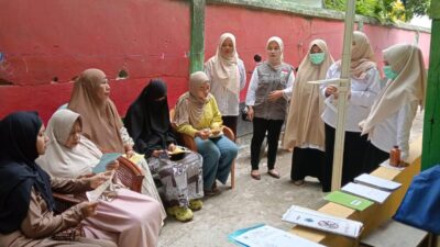Puskesmas Kota Edukasi Kestrad dan TOGA, Warga Dilatih Olah Kunyit Asam