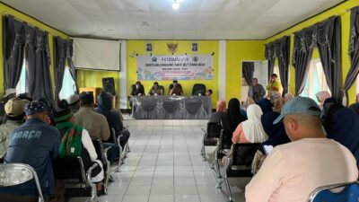 Kades Sabir Pimpin Rakor Desa Sekaligus Salurkan BLT di Bonto Lojong