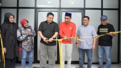 Munafri Resmikan Sekretariat IKA FH Unhas