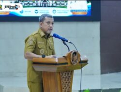 Bupati Paris Yasir Serahkan SPPT PBB-P2 2026, Targetkan Penerimaan Pajak Optimal