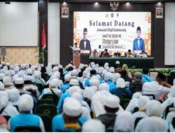 Gubernur Andi Sudirman Ajak Jemaah Haji Jaga Kemabruran  dari Tanah Suci
