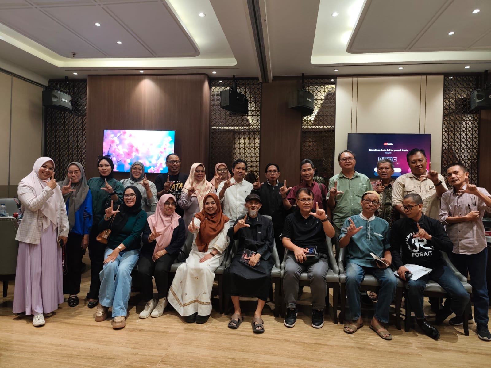 Rahman Rumaday Perkenalkan “Ketika Kata Menjadi Mantra”, Angkat Kisah Spiritual dan Makna Kehidupan