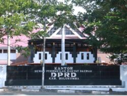 DPRD Bulukumba Umumkan Pergantian Ketua dalam Rapat Paripurna