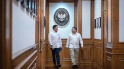 Seskab Teddy Bertemu Haji Isam, Bahas Investasi dan Hilirisasi