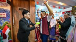 Seskab Teddy Nilai Kreativitas Pegawai dalam Lomba Dekorasi HUT RI