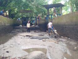 Pemdes Dampang Atur Distribusi Air Irigasi, Cegah Gagal Panen