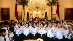 216 Pelajar Masuk Istana Kepresidenan, Belajar Sejarah dan Tata Kelola Negara