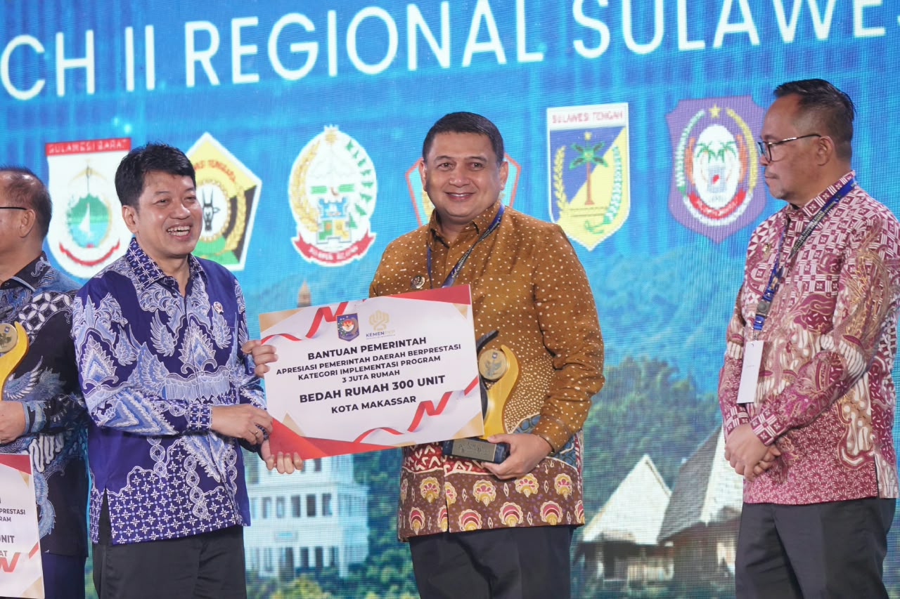 Munafri Bawa Makassar Raih Dua Penghargaan dari Kemendagri