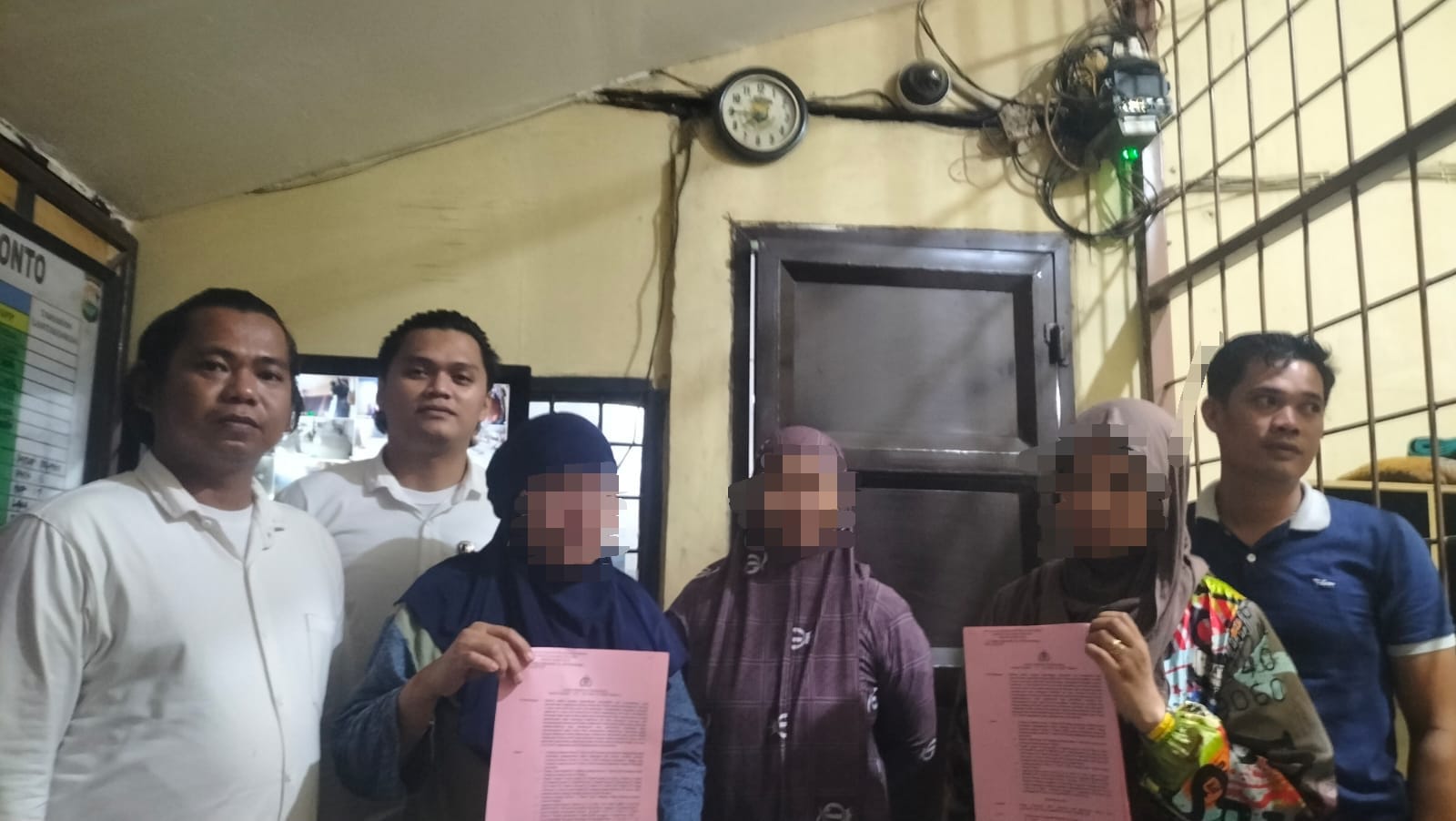 Akhirnya Ditahan! 3 Ibu Siswa Penganiaya Guru di Jeneponto Masuk Bui