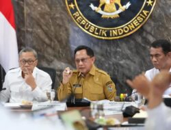 Tito Karnavian Dorong Bansos dan Operasi Pasar untuk Kendalikan Harga Jelang Nataru