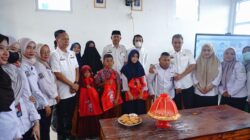 Peduli, Bupati Paris Yasir serahkan Bantuan di SLBN 2 Jeneponto